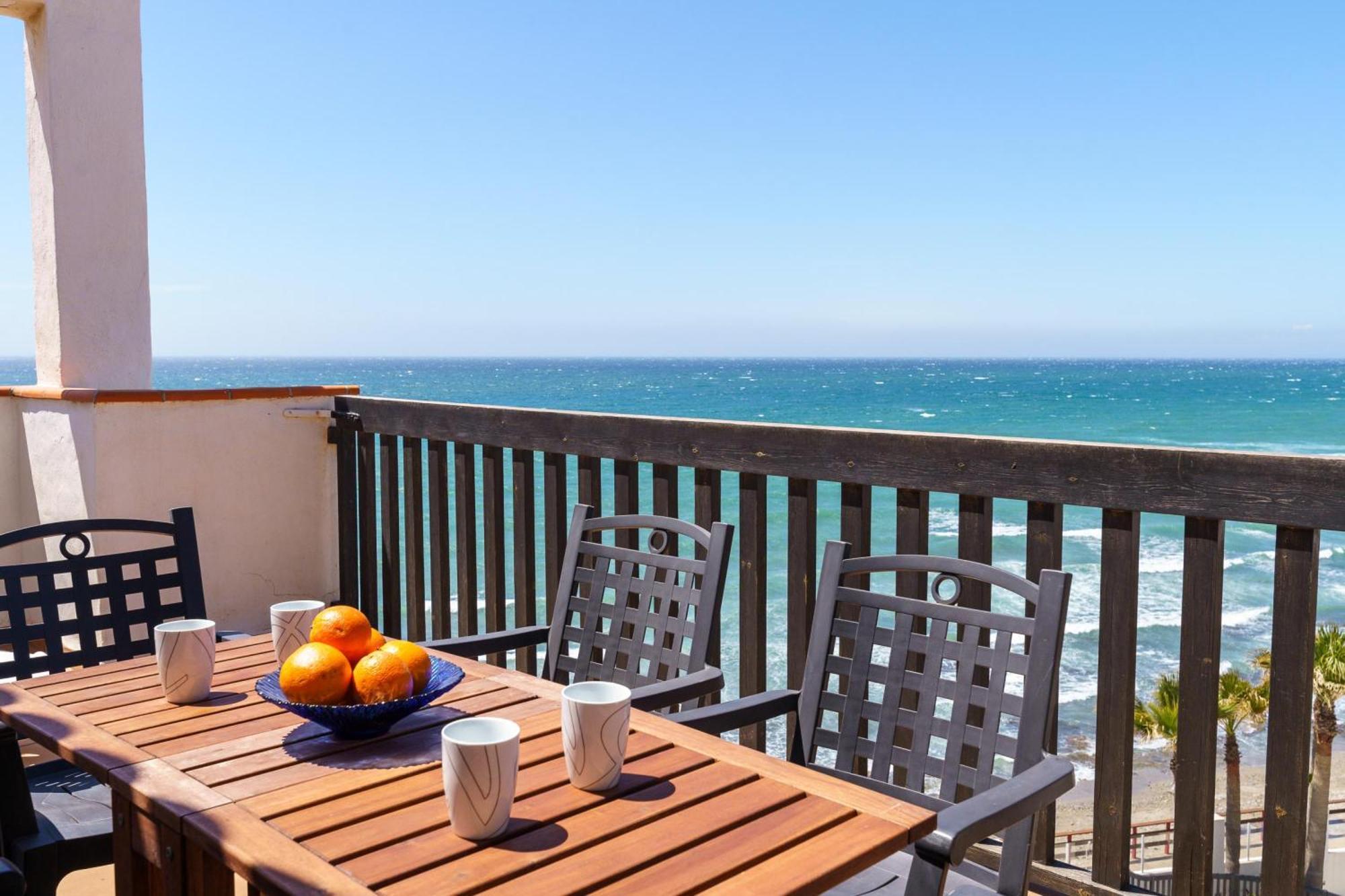 Puerta Del Mar Penthouse Beachfront - Happy Rentals Sitio de Calahonda Exterior photo