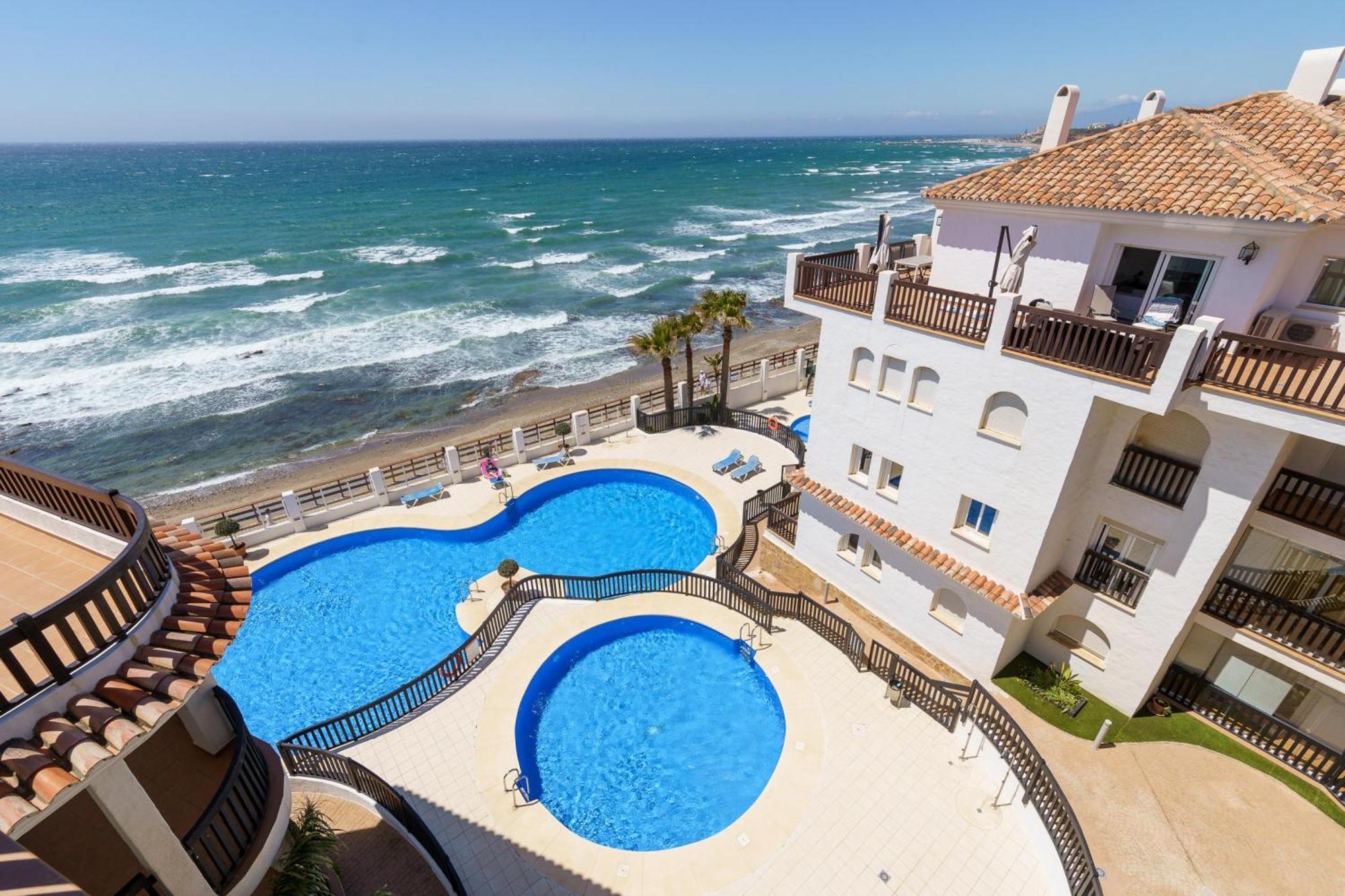 Puerta Del Mar Penthouse Beachfront - Happy Rentals Sitio de Calahonda Exterior photo
